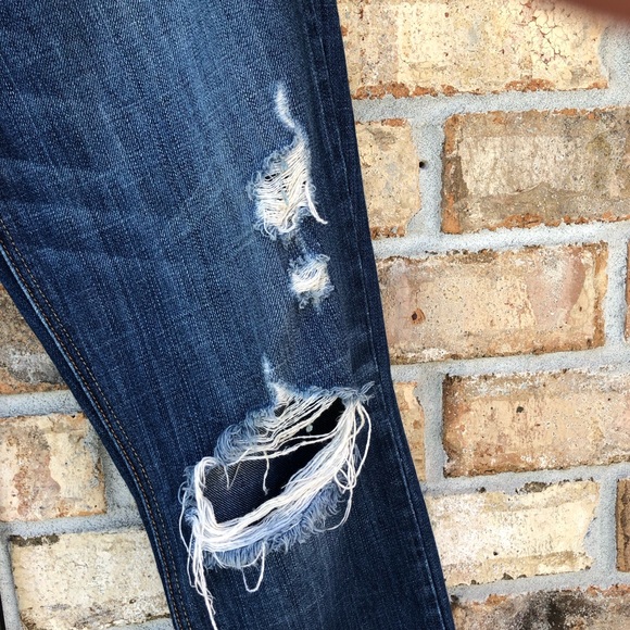 Abercrombie & Fitch Cotton Ripped MidRise Medium Wash Straight Buttoned Jeans 27 - Picture 6 of 16